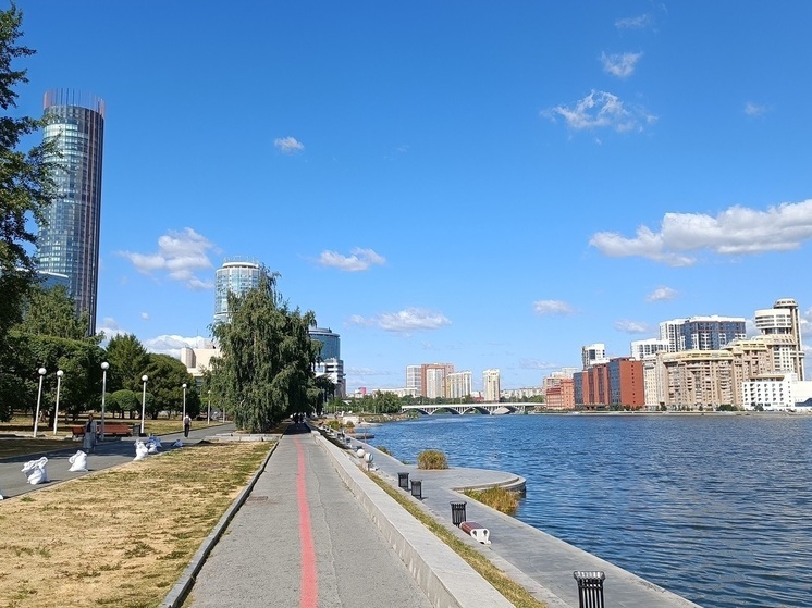 Аномальное тепло зафиксировали метеостанции 15 марта в Екатеринбурге