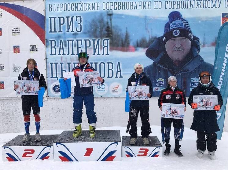 Команда ленинградских лыжников заняла третье место на первенстве СЗФО