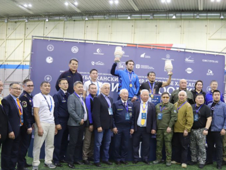 Определены победители турнира Гран-при Якутии по борьбе хапсагай