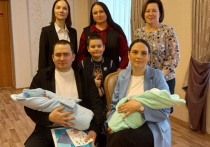 Инициатива включает проведение торжественных церемоний чествования новорожденных и направлена на популяризацию традиционных семейных ценностей, повышение социальной значимости материнства и отцовства