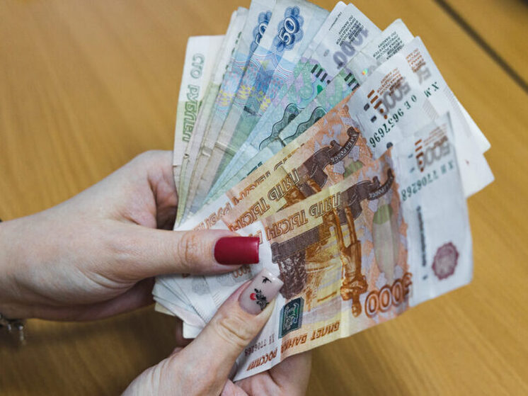 В Горном районе возбужденно уголовное дело против женщины, получавшей пособие обманным путем