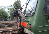 12-летний подросток, увлекающийся опасным запрещенным хобби «зацепинг», госпитализирован с электротравмой в Орехово-Зуевском городском округе Подмосковья в воскресенье вечером