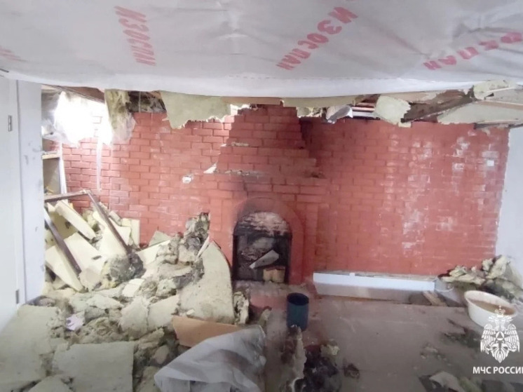 Пожарные в Томске эвакуировали более 50 человек из горящего дома