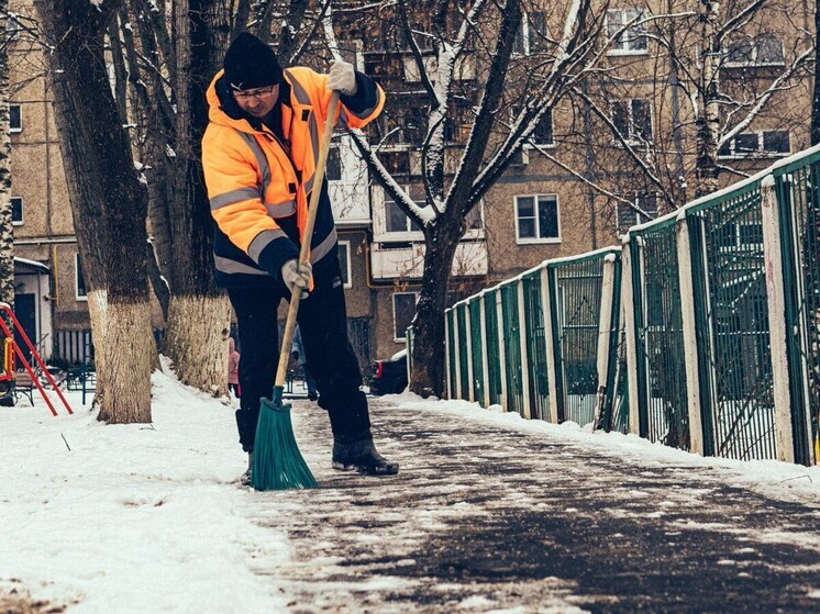 Лучший дворник работает в ДУК Нижегородского района