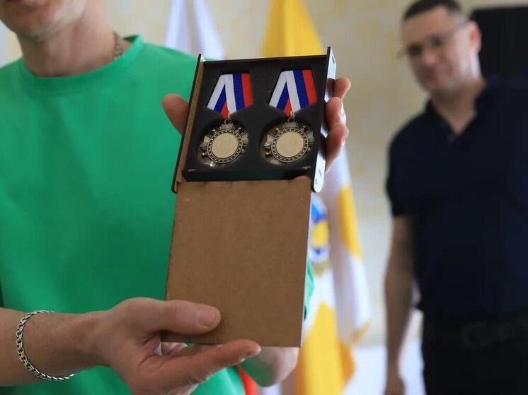 Золотые юбиляры из Железноводска поздравили молодоженов