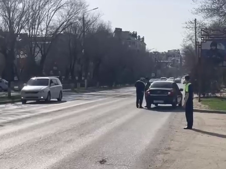 В столице Калмыкии полицейские обращают внимание на тонированные авто