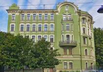 На собственника Дома Колобовых подали в суд из-за ремонтных работ, которые не были согласованы. Об этом сообщили в Объединенной пресс-службе судов Петербурга.
