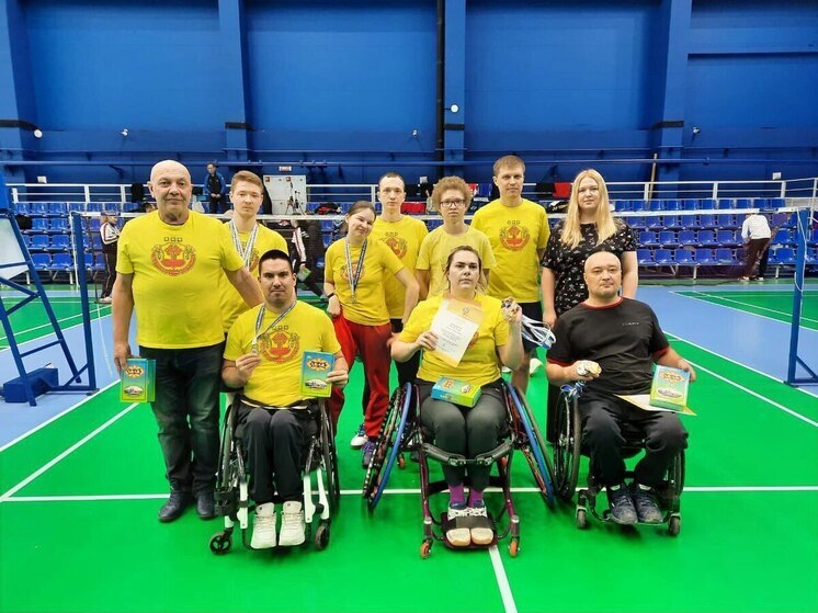 Бадминтонисты Чувашии завоевали 13 медалей на соревнованиях лиц с ПОДА в Казани