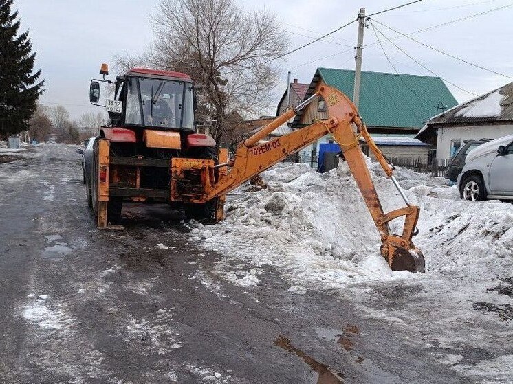 Кемеровские коммунальщики усиливают борьбу с непогодой