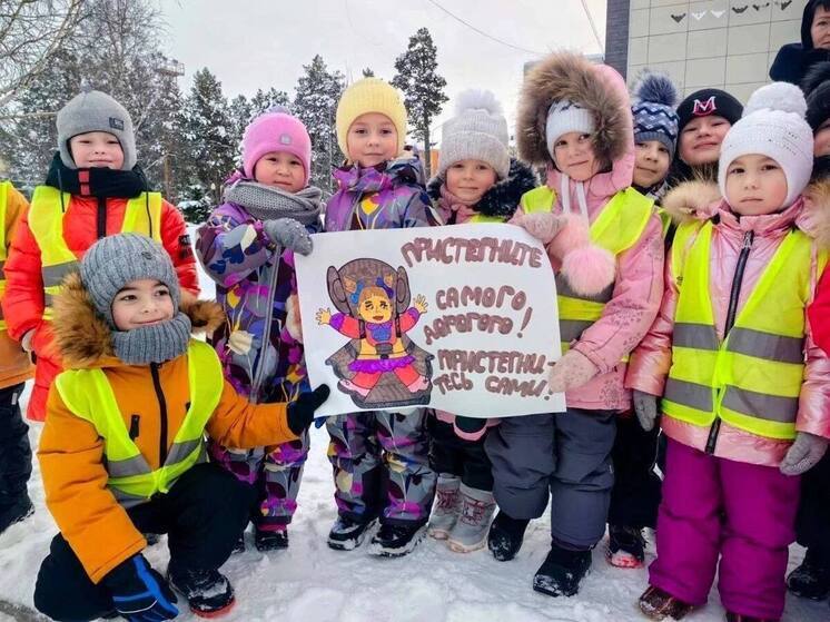 Массовые проверки водителей с детьми проходят на дорогах Югры