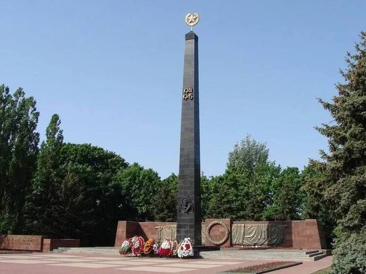 Хинштейн: регионы России помогут восстановить памятники ВОВ в Курской области