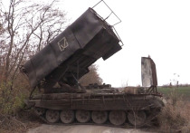 Нашим военным химикам принадлежит поистине грозное вооружение - тяжелые огнеметные системы