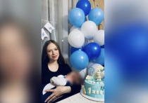 Жительница Екатеринбурга, ставшая мамой в 19 лет, столкнулась в роддоме с настоящей карательной медициной