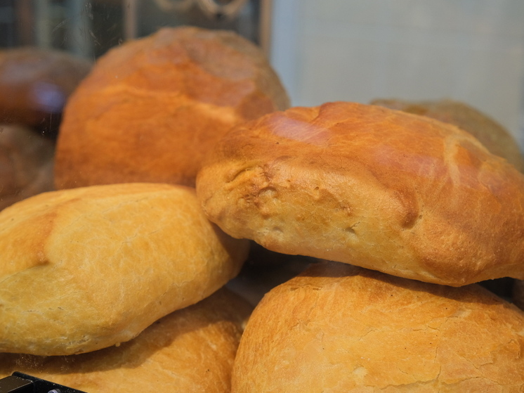 Хлебозавод из Астраханской области задолжал 1,5 млн рублей