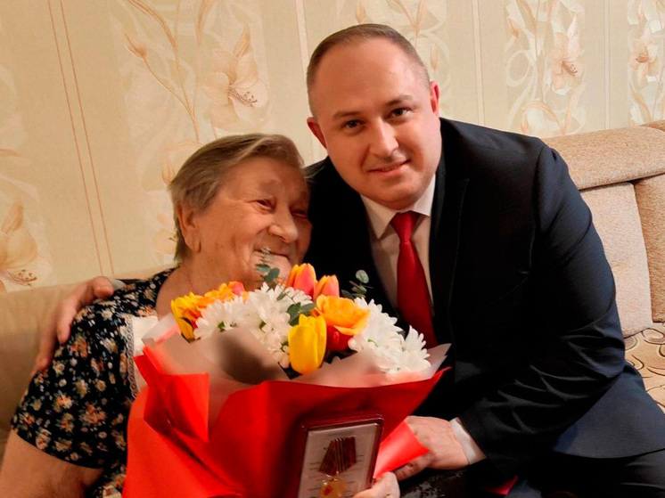 Глава Тамбова лично поздравил ветеранов с юбилейной медалью «80 лет Победы»