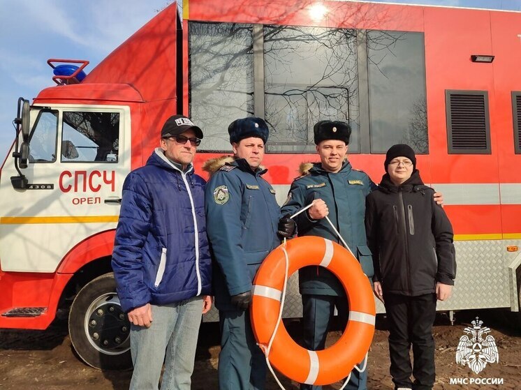 Орловские спасатели вытащили двух мужчин из ледяного плена