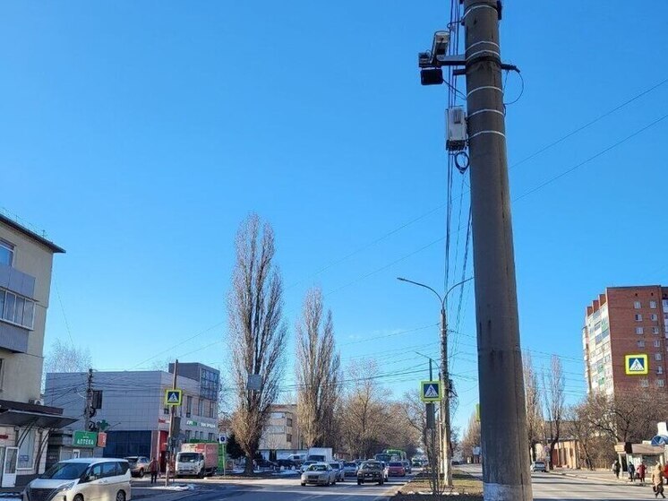 В Курске на улице 50 лет Октября заработал новый комплекс фотовидеофиксации