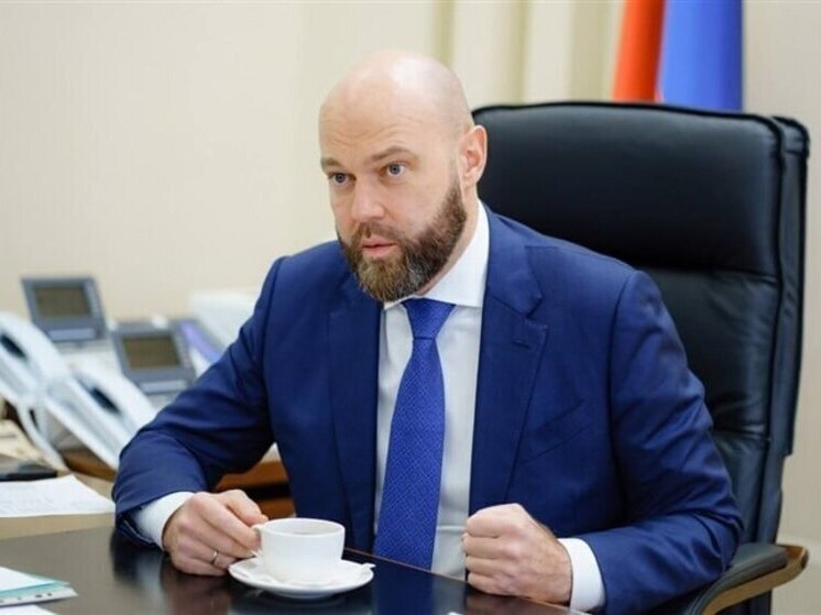 Коммунисты Самарской области просят уволить главу областного кабмина М. Смирнова
