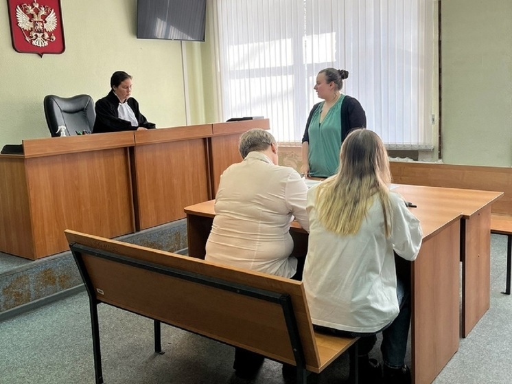 Суд приостановил деятельность компании, кормившей учащихся СУНЦ УрФУ