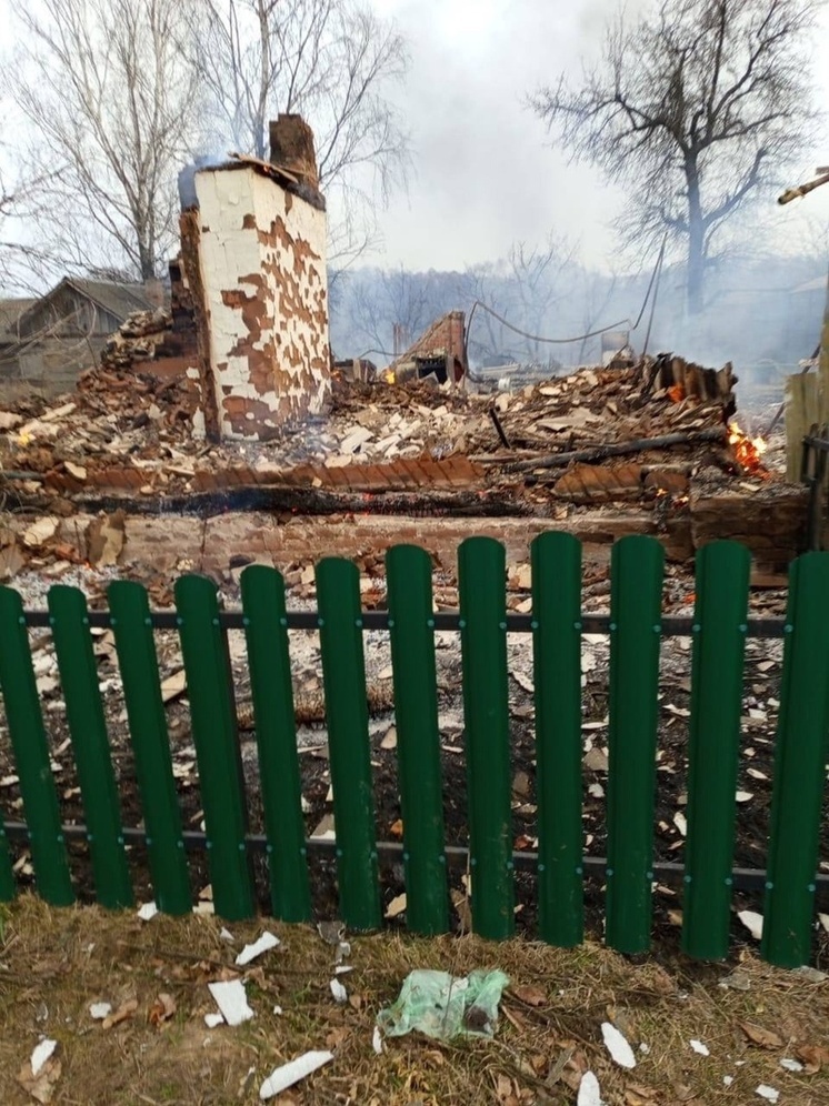 В Сети появились жуткие кадры последствий атаки ВСУ по брянскому селу Хоромное