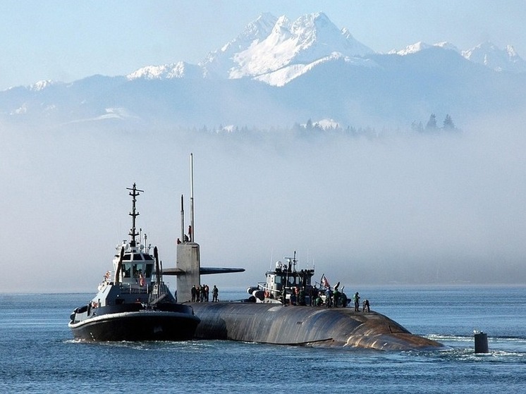 Калужский депутат поздравил с Днём моряка-подводника