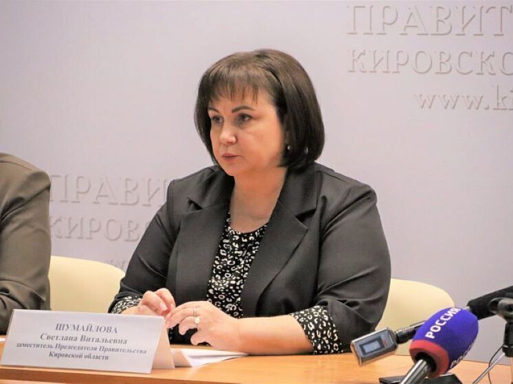Почти 12 000 первоклассников буду приняты в школы Кировской области