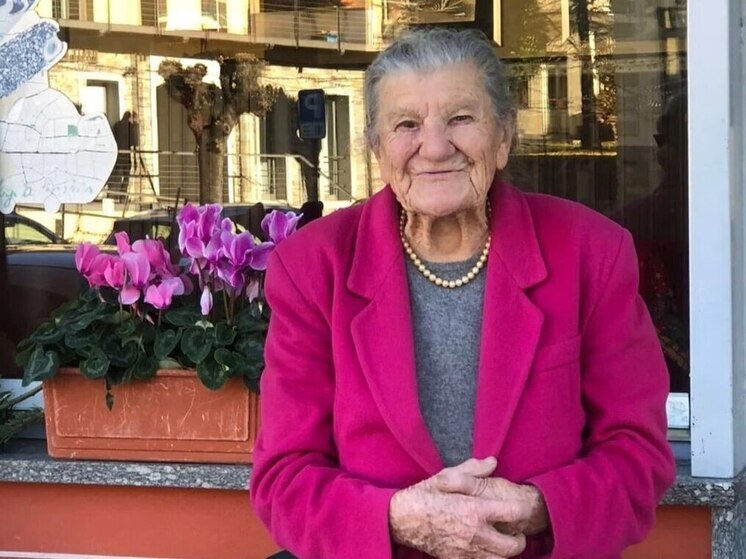 SCMP: Анна Посси — 100-летний бариста из Италии, подающий кофе 365 дней в году