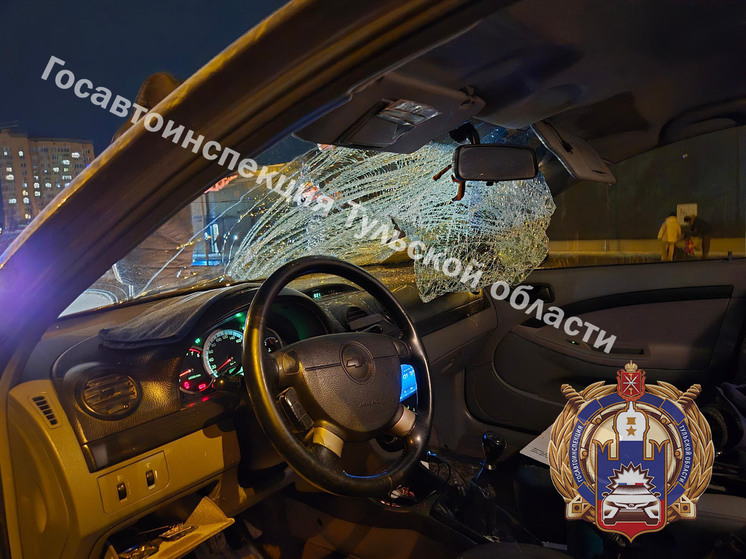 В Привокзальном районе Тулы водитель Chevrolet снёс на дороге ровесника
