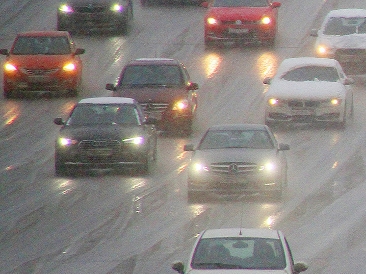 Спасатели напомнили об опасности «черного льда» весной