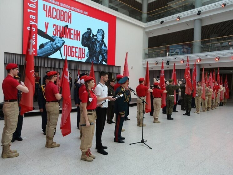 В Новосибирской области стартовала акция «Часовой у Знамени Победы»