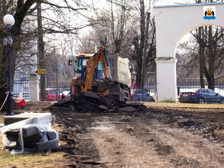 В Великом Новгороде началось благоустройство Ярославова Дворища