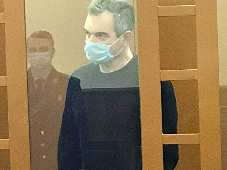Прокурор требует отдать государству многомиллионное имущество экс-полковника из Петербурга