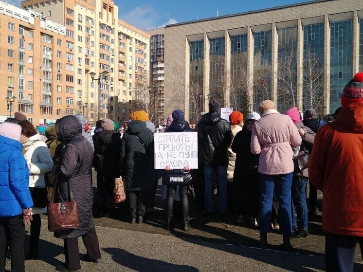 Митинг против закона об убийстве животных прошёл в Новосибирске