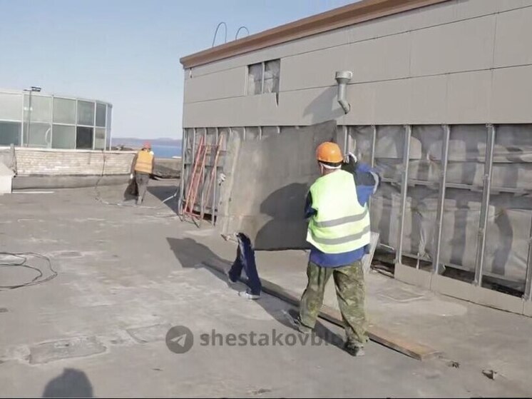 В бывшем океанариуме Владивостока приступают к ремонту фасада