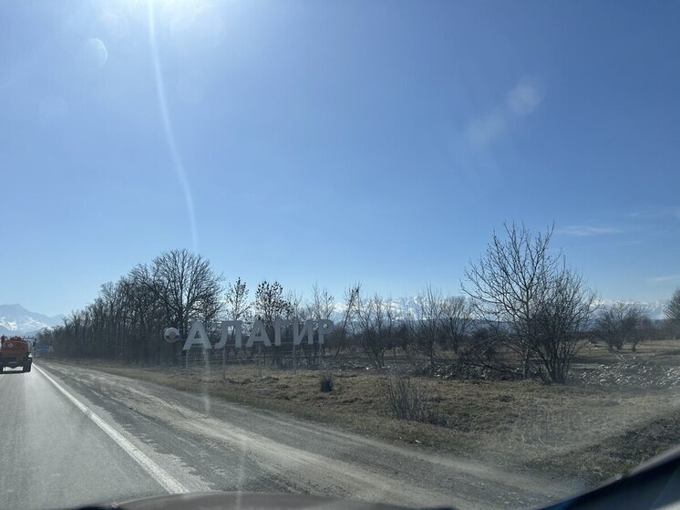 В Алагире благоустраивают сквер имени Льва Толстого