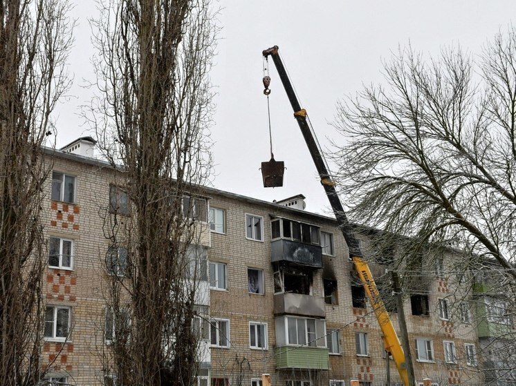 В Кирсанове начинают восстанавливать разрушенный взрывом газа пятиэтажный дом