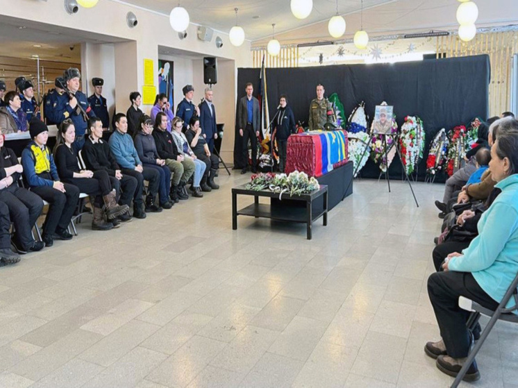 С погибшим на СВО Виктором Тымкино простились в Анадыре