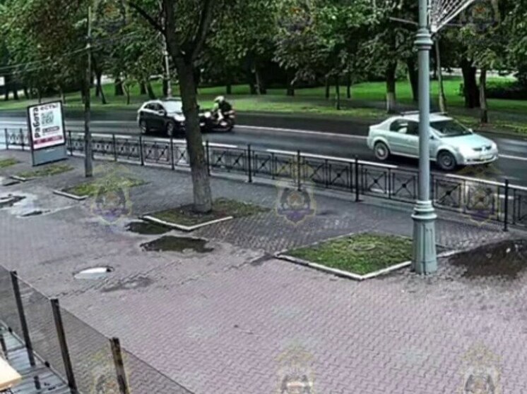 Лихачество мотоциклиста закончилось травмами пассажирки и уголовном делом в Великом Новгороде