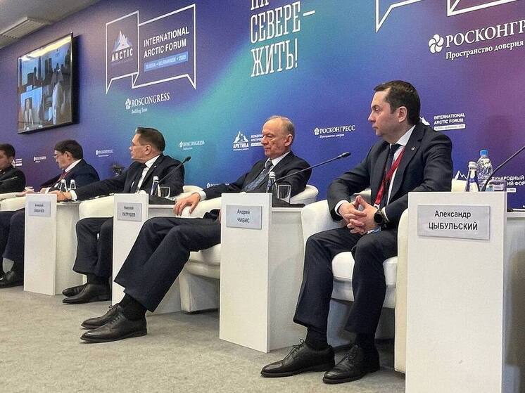В Мурманске обсудили формирование нацпроекта «Арктика и Северный морской путь»