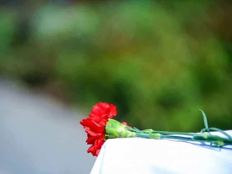 В Волгоградской области простились с погибшим в зоне СВО Максимом Гончаровым