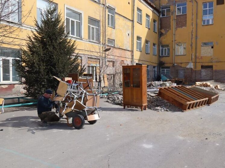 Под старейшей школой в Абакане отремонтируют участок теплосети