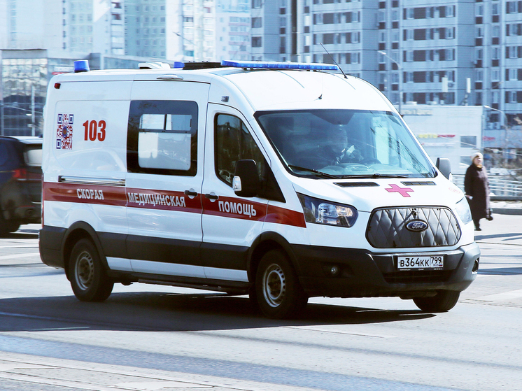 Мужчину придавило упавшим памятником на юго-востоке Москвы