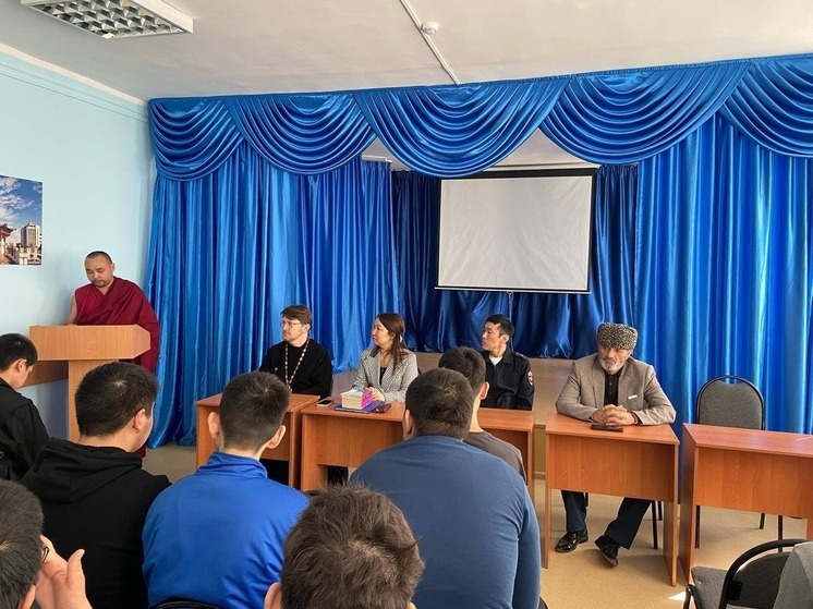 В Калмыкии продолжается акция «Чистое поколение»