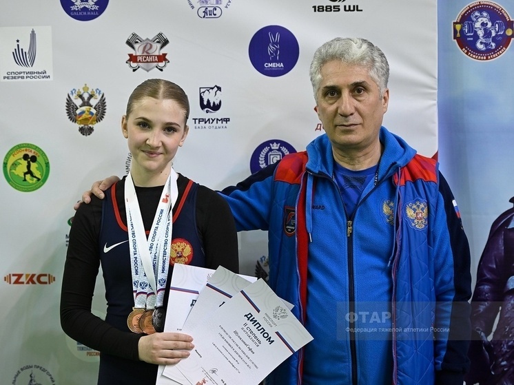 Кировские штангистки стали призёрами всероссийских соревнований