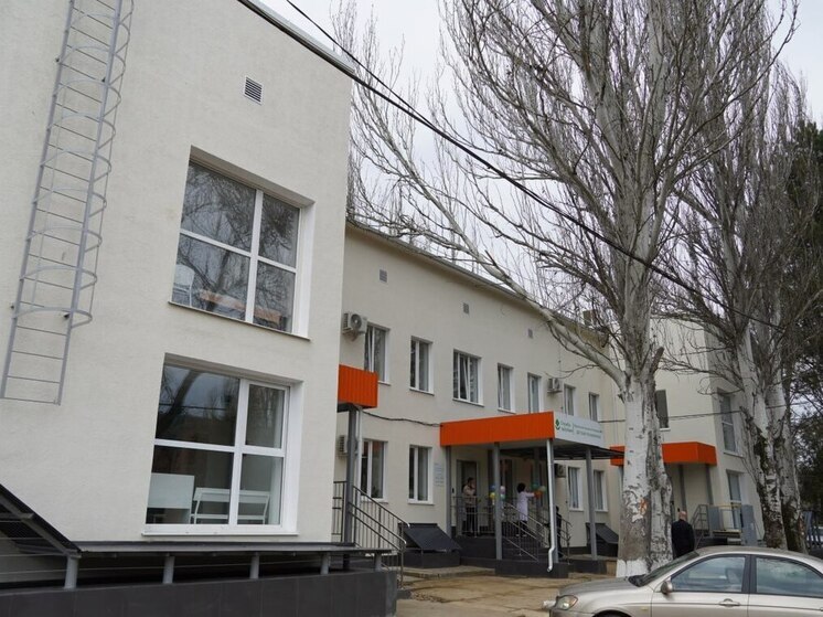В Керчи после капремонта открыли детскую поликлинику
