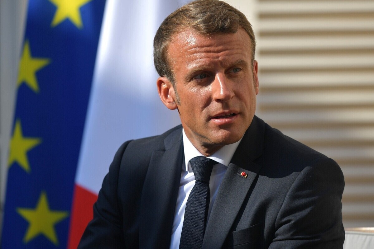 kremlin pool/global look press