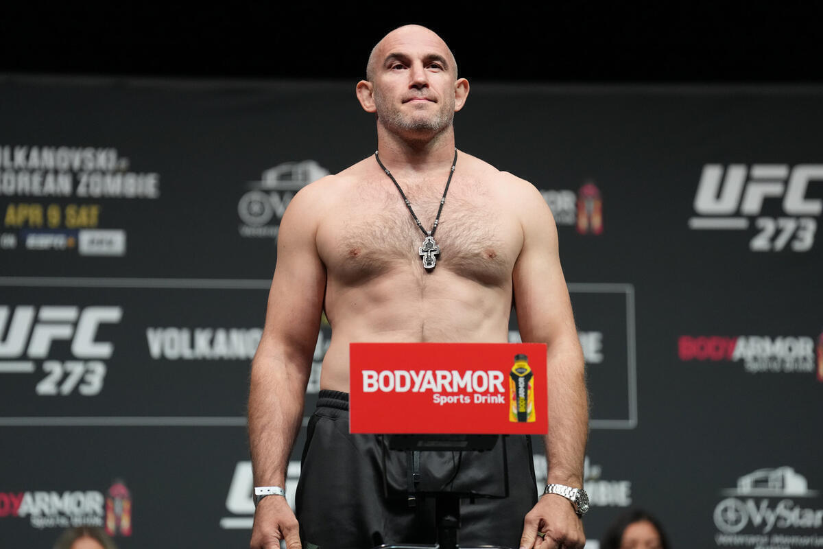 Олейник объяснил, почему перешел в бои на голых кулаках