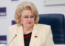 На прошлой неделе скандал в благородном госдумовском семействе вызвала презентация учебного пособия «Семьеведение», главным автором которого стала депутат Нина Останина