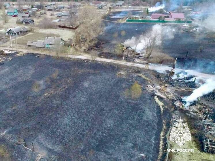 Появилось видео опроса предполагаемого виновника пожара в поселке Ранцево Тверской области
