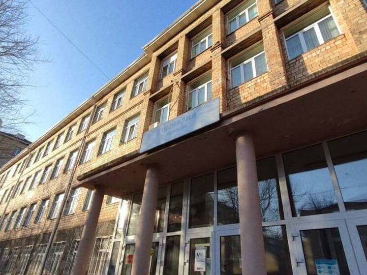 Гимназия ДВФУ получила статус Губернаторского лицея Приморского края